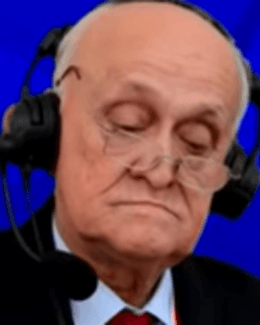 Morawiec siedzi na morence